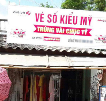 Vé số 'kiểu Mỹ' bán dạo tận thôn, xóm