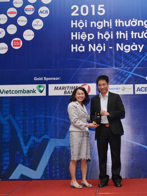 Vietcombank nhận giải "Nhà tạo lập thị trường xuất sắc" 2015