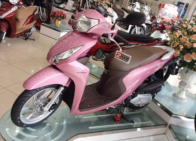 Honda Vision thêm màu hồng, giá vẫn 30 triệu đồng