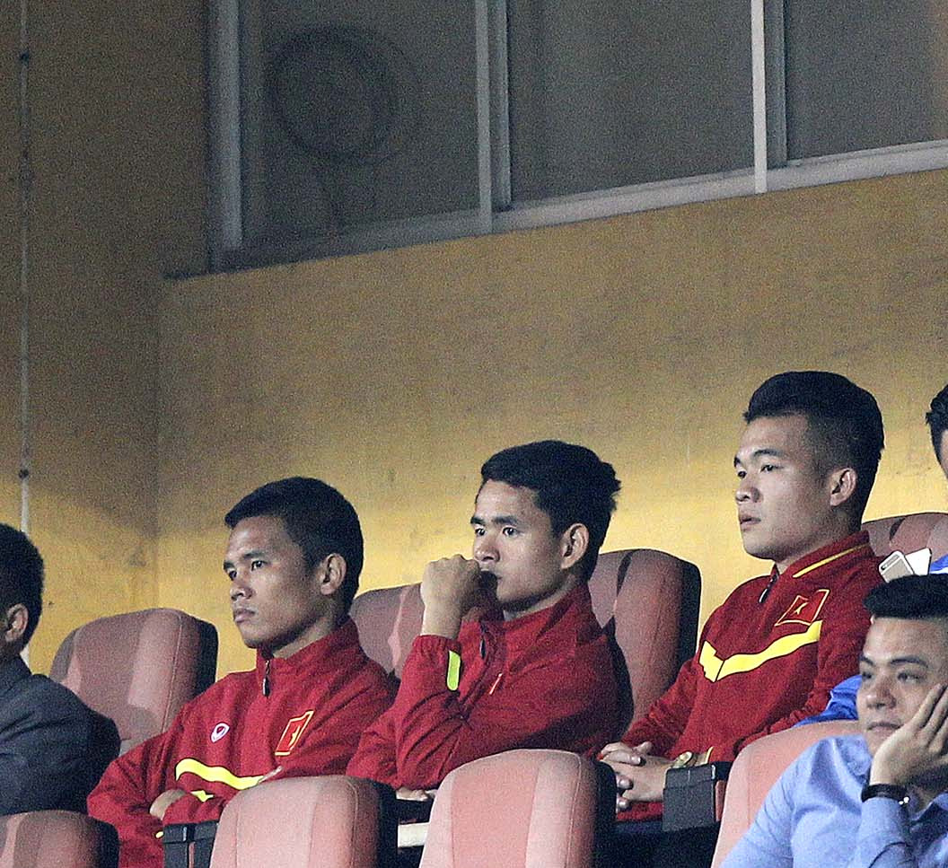HLV Hữu Thắng loại “vua phá lưới nội" V-League trước khi gặp Iraq