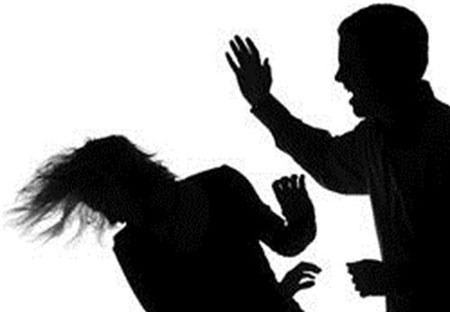 Bị đâm trọng thương vì nhậu xỉn ôm vợ bạn ngủ
