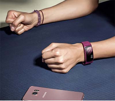Viễn Thông A giảm giá 50% vòng đeo Gear Fit 2