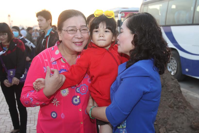Sẻ chia ấm áp