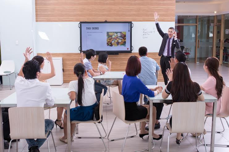 Thử học tiếng Anh  tại Wall Street English