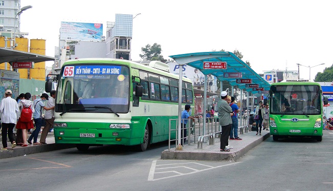 Kỳ họp thứ 3 HĐND TPHCM khóa IX: Tính lại trợ giá xe buýt
