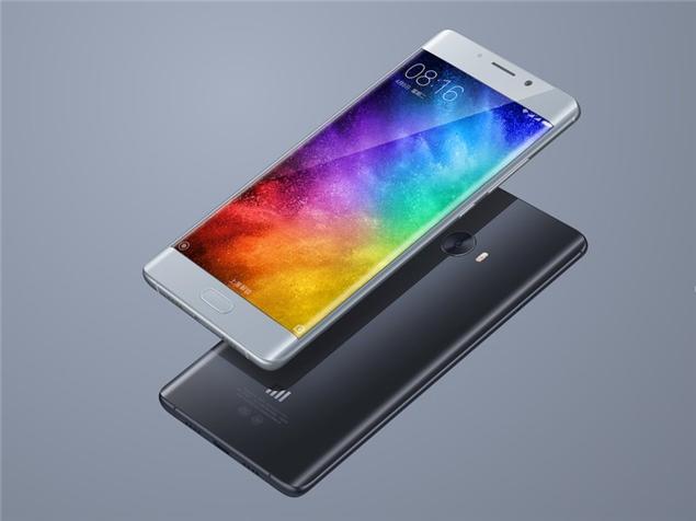 Xiaomi Mi Note 2 bán ra cùng với 2 màu tùy chọn đen hoặc bạc.