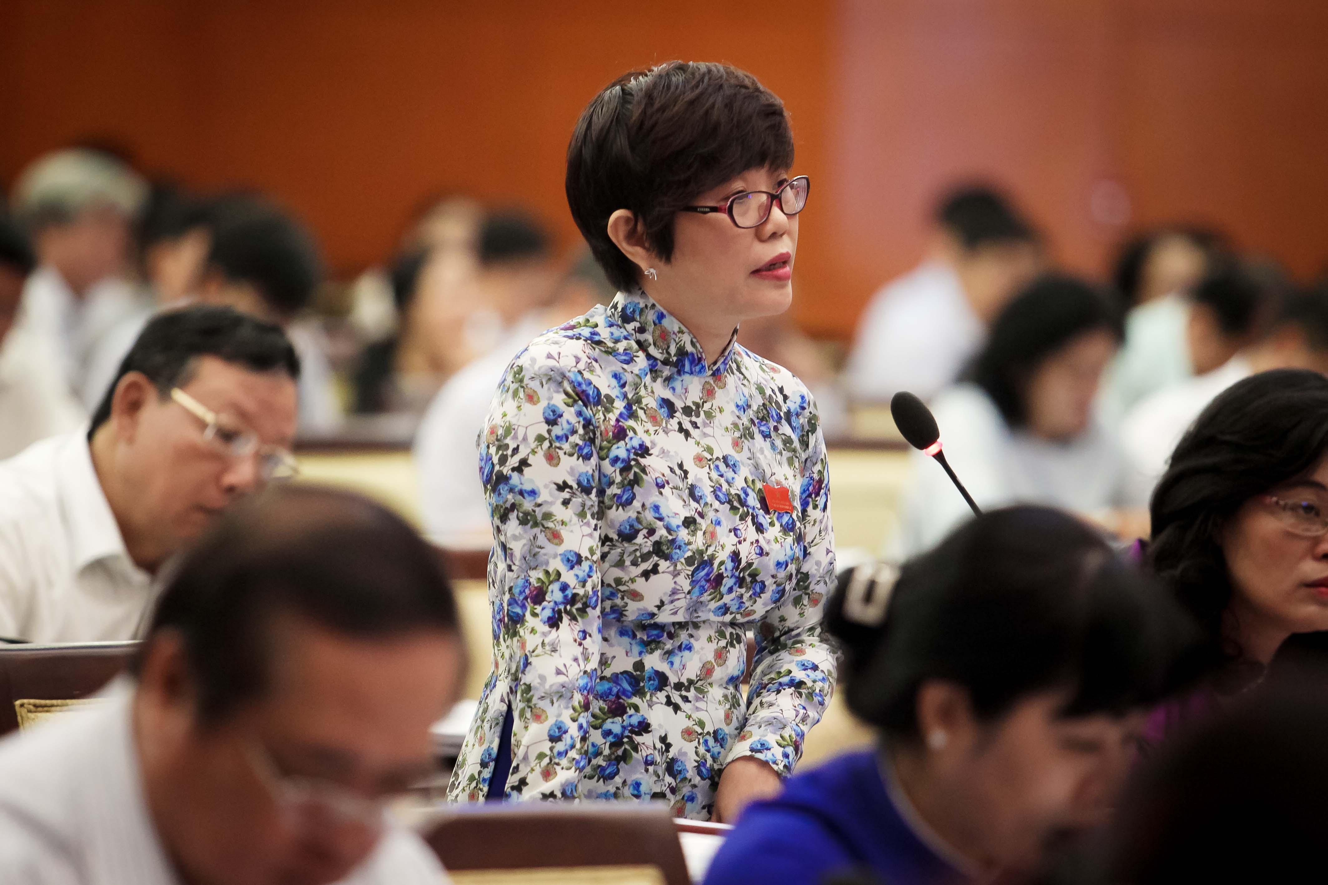 Nhiều người đang "rình" chiếm lại vỉa hè