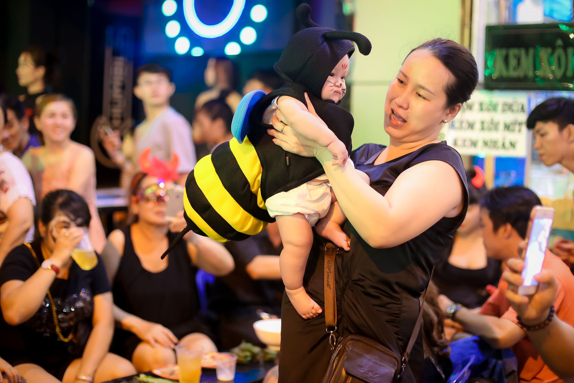 Ai sướng nhất đêm Halloween ở Sài Gòn? - Ảnh 17.