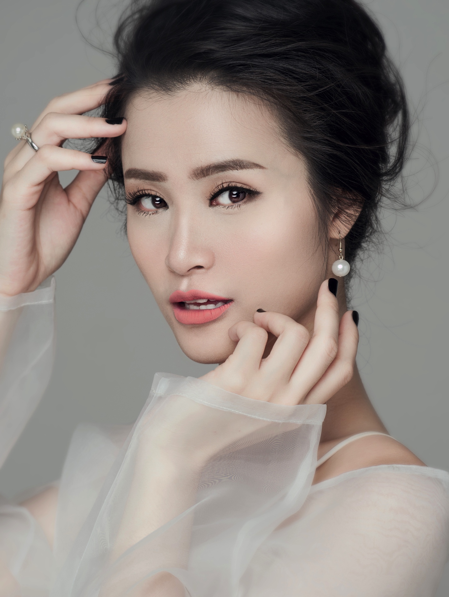 Đ&ocirc;ng Nhi: L&agrave;m mảnh gh&eacute;p kh&oacute; thay thế - Ảnh 4.