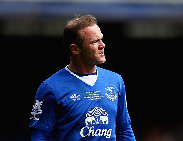 Hủy du đấu hè, Rooney chuẩn bị trở lại Everton