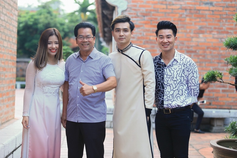 Nghệ sĩ Hà Nội tề tựu trong lễ giỗ Tổ nghề sân khấu