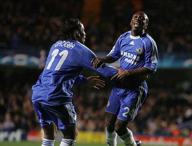 Drogba tái hợp Wright-Phillips ở CLB hạng 2 Mỹ