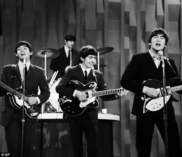 Paul McCartney: "Tôi viết bài hit trong phòng ngủ"