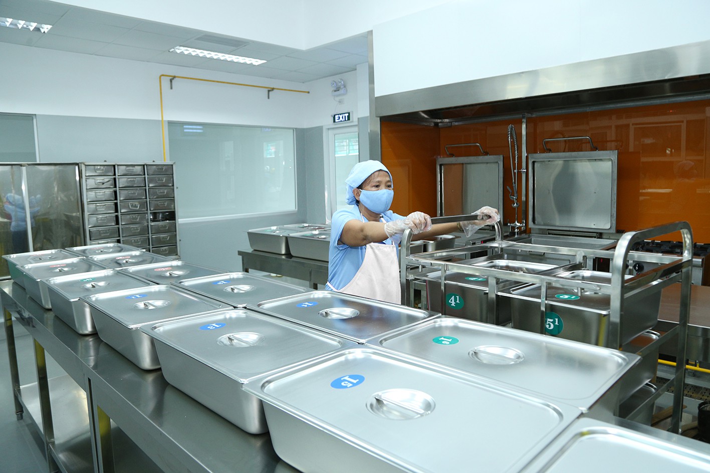 Nhật Bản hỗ trợ x&acirc;y dựng bếp ăn b&aacute;n tr&uacute; đạt chuẩn với dự &aacute;n Bữa ăn học đường - Ảnh 2.