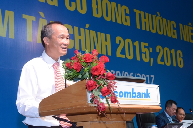 Sacombank bất ngờ muốn hủy niêm yết cổ phiếu trên  HoSE