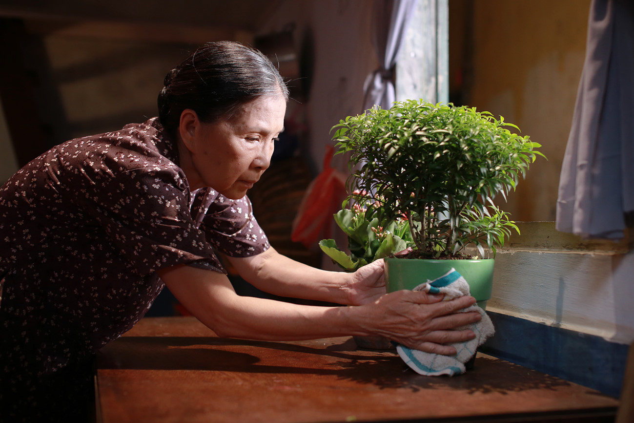 Nhạc phim "Có căn nhà nằm nghe nắng mưa" vướng lùm xùm