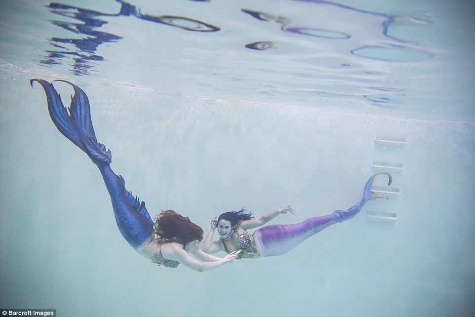 Caitlin (trái) và Tessie. Ảnh: BARCROFT