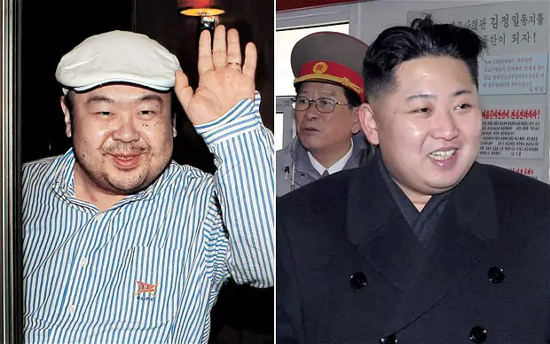 &Ocirc;ng Kim Jong-nam (tr&aacute;i) v&agrave; l&atilde;nh đạo Kim Jong-un. Ảnh: THE TELEGRAPH