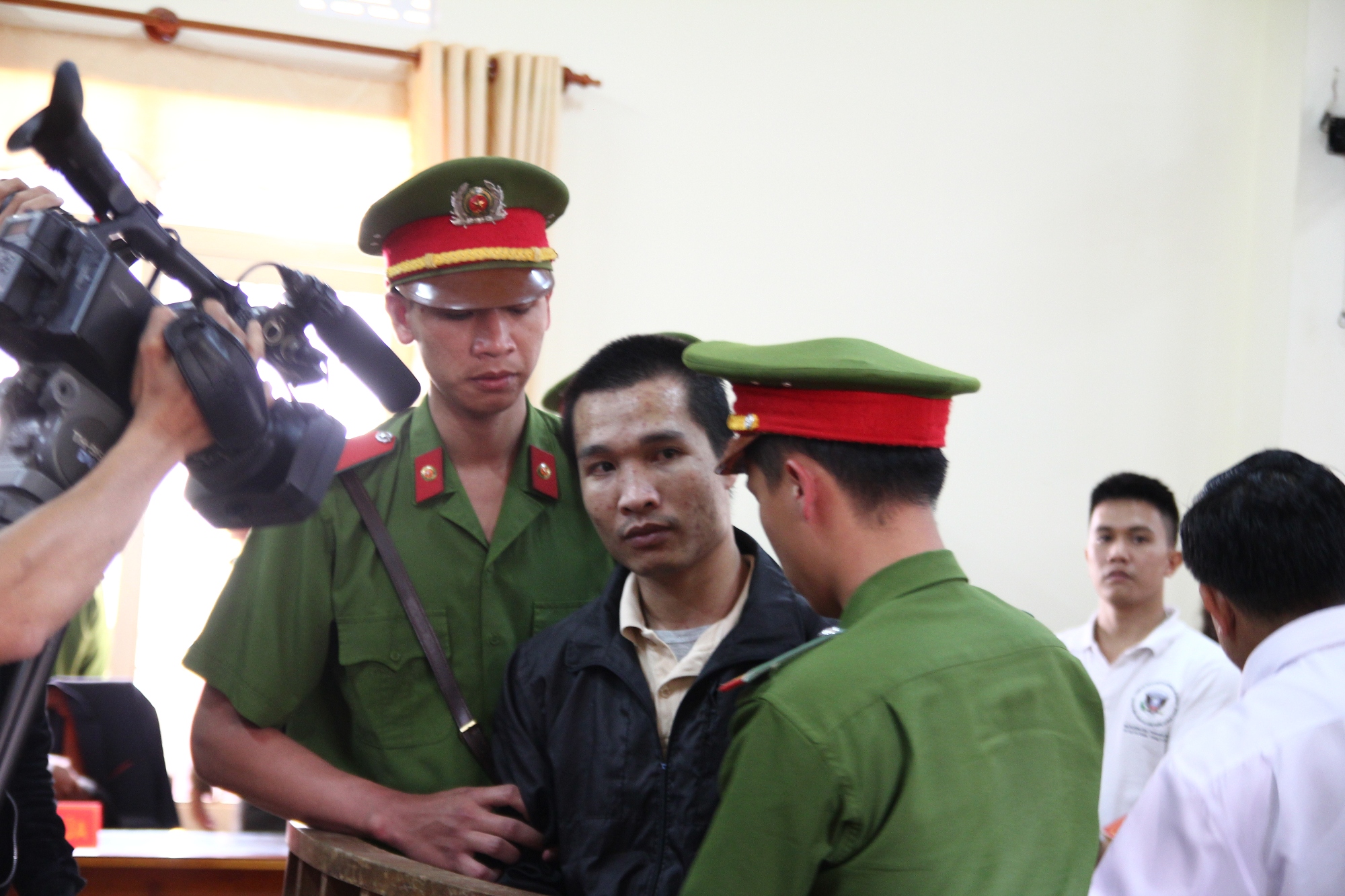 Kẻ giết 3 người chôn xác nhận án tử hình