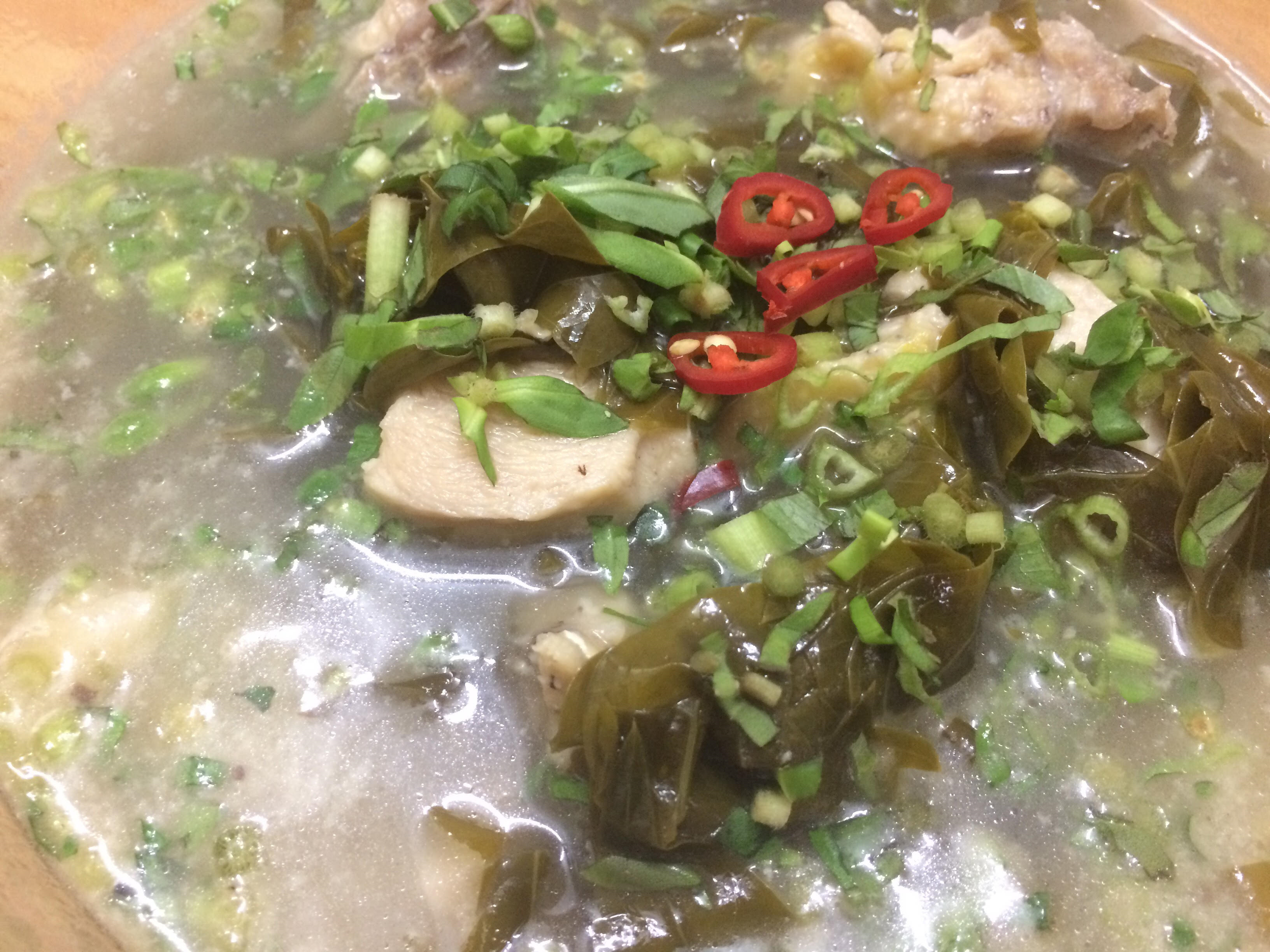 Canh gà lá giang, tiêu tan nóng bức ngày hè