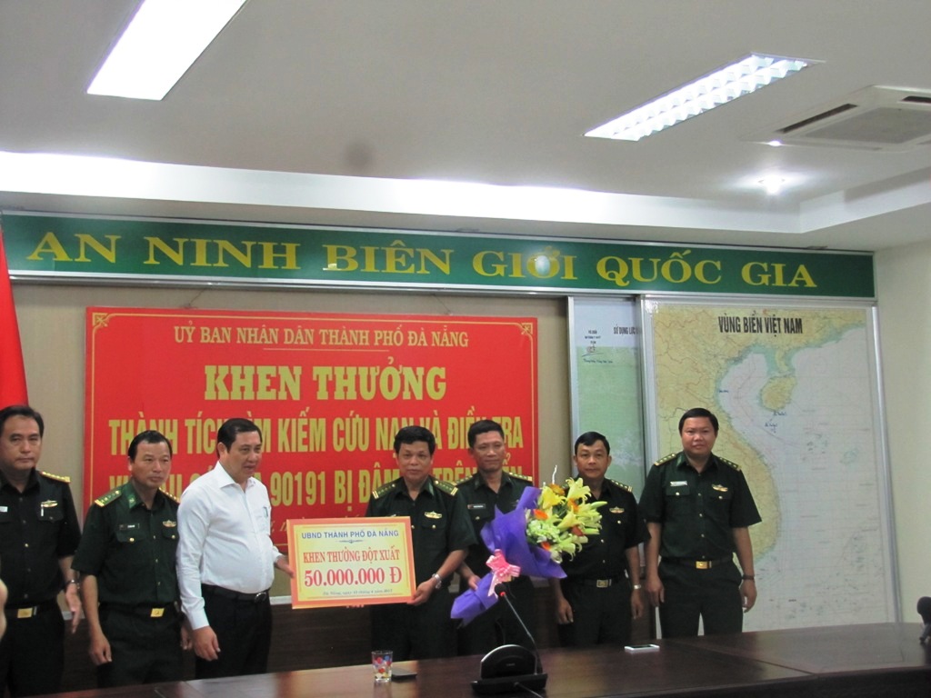 Bắt được tàu hút, chở cát tông chìm tàu cá ngư dân rồi bỏ chạy