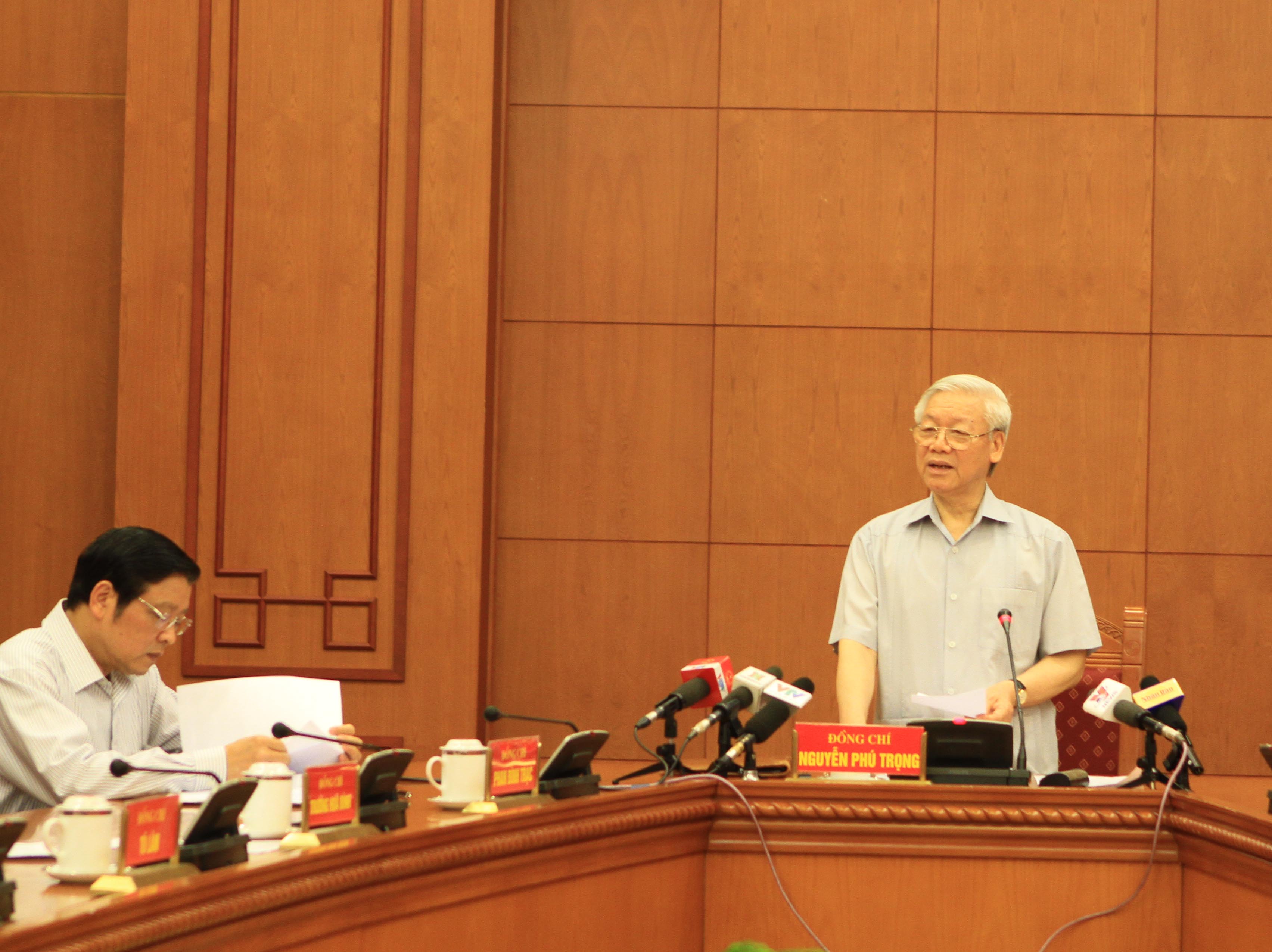
Tổng B&iacute; thư Nguyễn Ph&uacute; Trọng chủ tr&igrave; cuộc họp của Thường trực Ban Chỉ đạo Trung ương về ph&ograve;ng, chống tham nhũng
