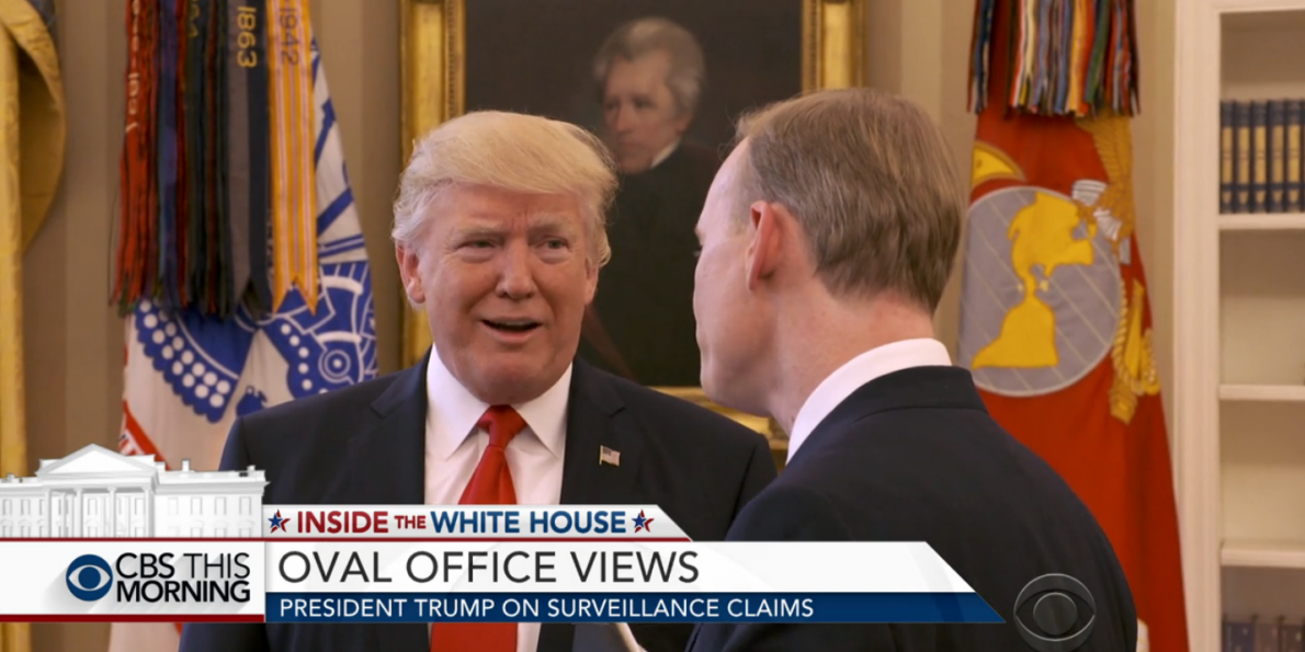 Bị hỏi khó, ông Trump “mời” người phỏng vấn ra khỏi phòng