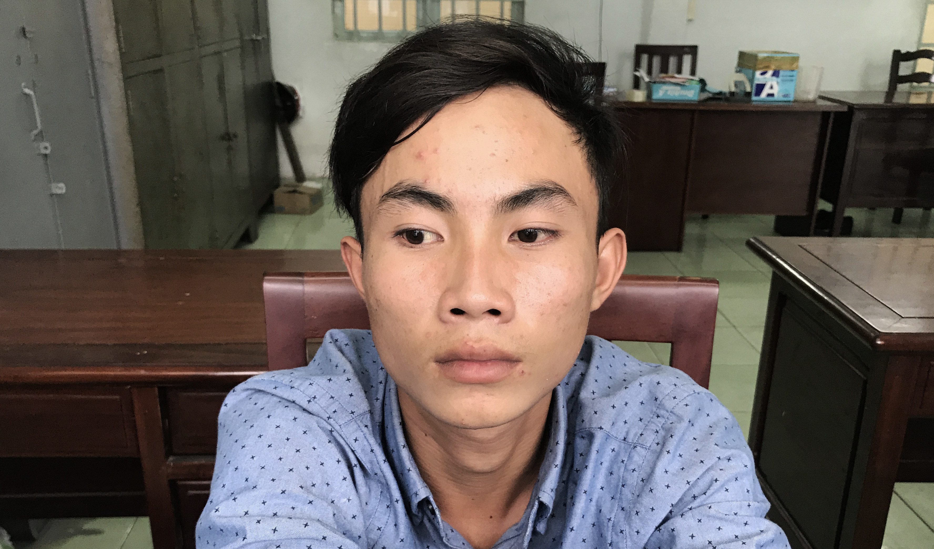 Nổ súng trấn áp kẻ ngáo đá khống chế 2 cô gái