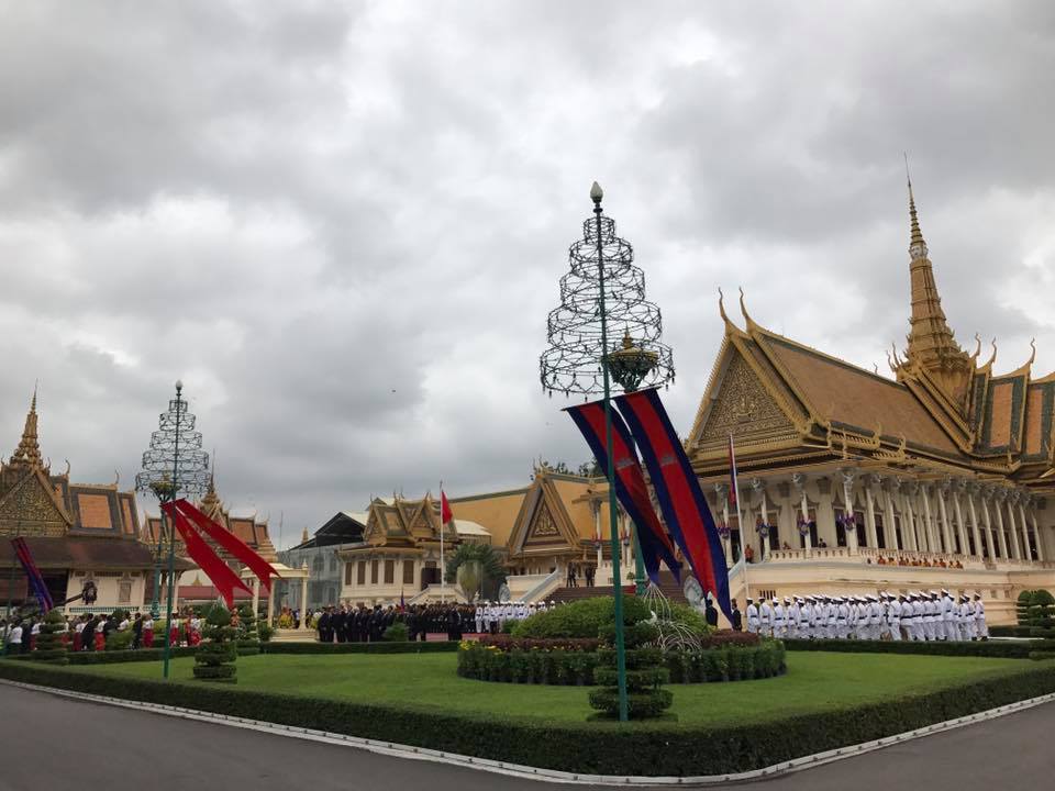 Trang trọng lễ đ&oacute;n Tổng B&iacute; thư tại Ho&agrave;ng cung Campuchia - Ảnh 8.