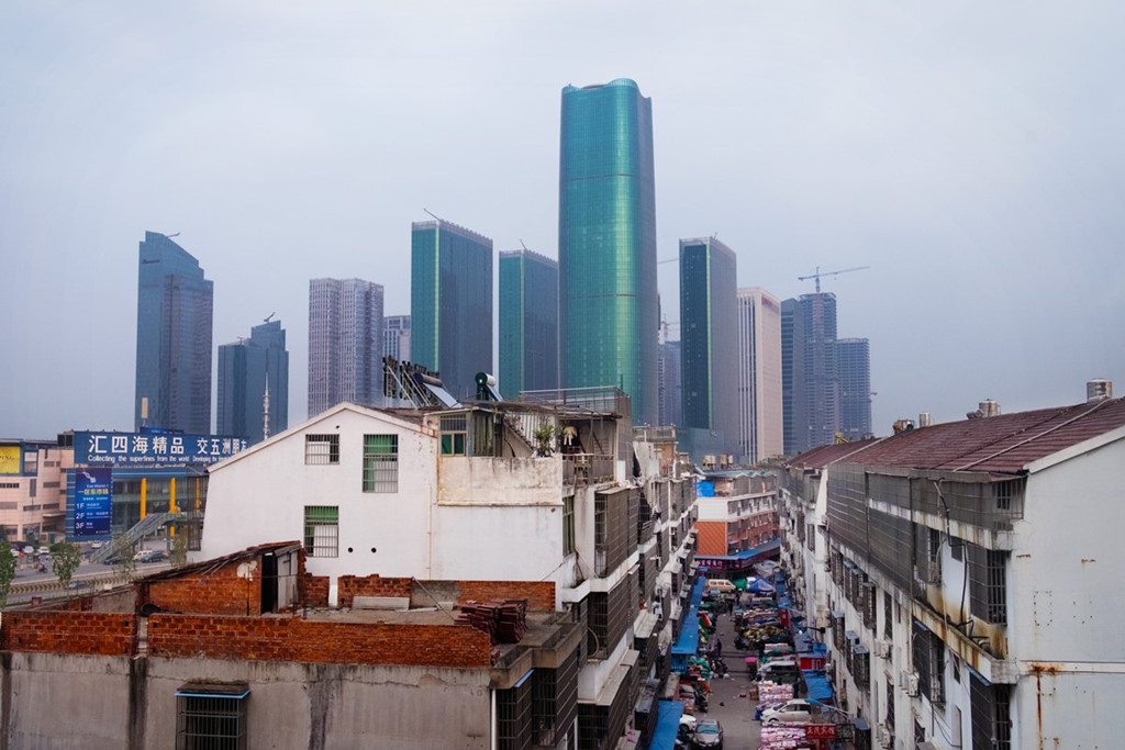 Khu chợ b&aacute;n đồ Made in China lớn nhất thế giới - Ảnh 1.