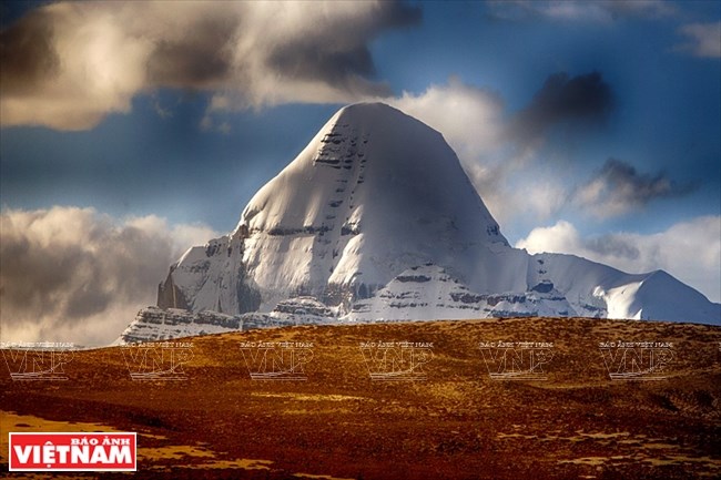H&agrave;nh tr&igrave;nh chi&ecirc;m b&aacute;i ngọn n&uacute;i thi&ecirc;ng Kailash ở T&acirc;y Tạng - Ảnh 1.