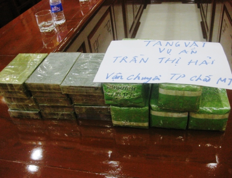 Chồng vừa bị tử hình, vợ lại buôn 15 bánh heroin - Ảnh 2.