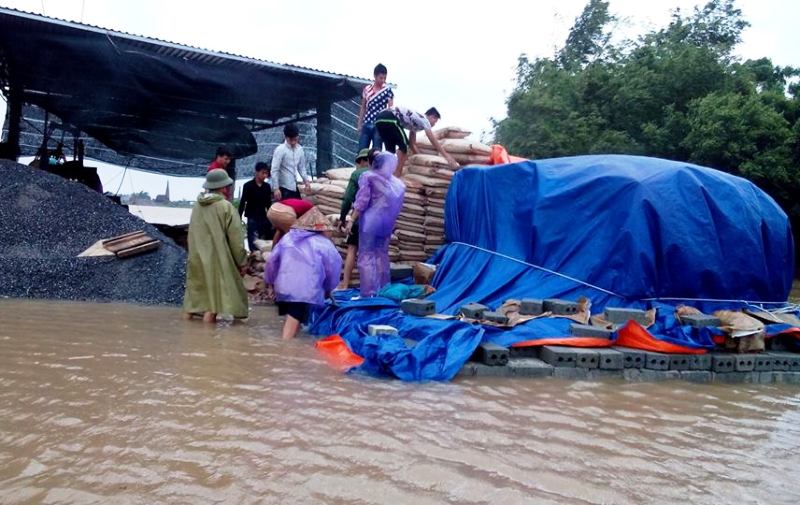 B&atilde;o số 10 quật đổ ăng-ten truyền h&igrave;nh-ph&aacute;t thanh cao 100 m - Ảnh 22.
