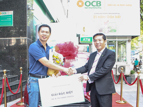 OCB trao ô tô cho khách hàng 21 năm gắn kết