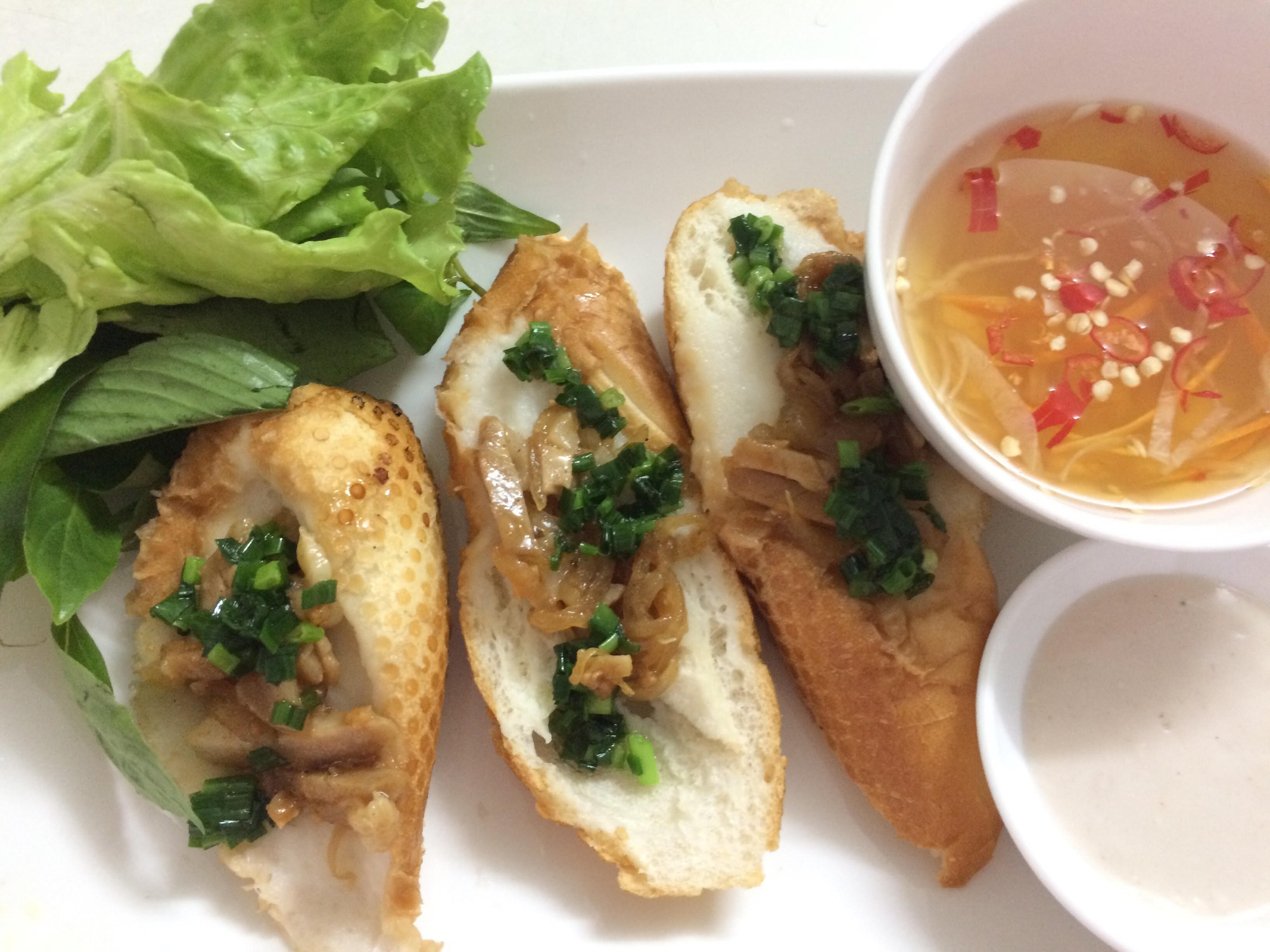 B&aacute;nh m&igrave; hấp b&igrave;, đố ai t&igrave;m ra dư &acirc;m đồ cũ - Ảnh 1.