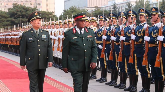 Trước "đảo chính" vài ngày, tư lệnh Zimbabwe thăm Trung Quốc
