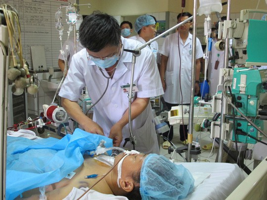 Gia đình 8 bệnh nhân chạy thận tử vong kêu cứu Bộ trưởng Nguyễn Thị Kim Tiến