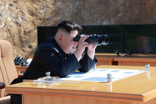 Ông Kim Jong-un tuyên bố "hoàn thành chương trình hạt nhân"