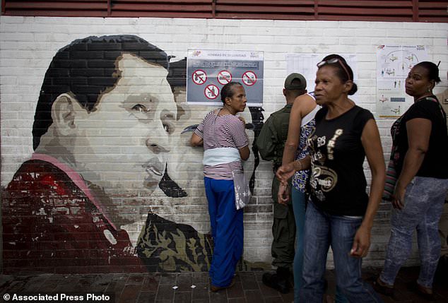 Tổng thống Venezuela: Các đảng đối lập biến khỏi bản đồ chính trị