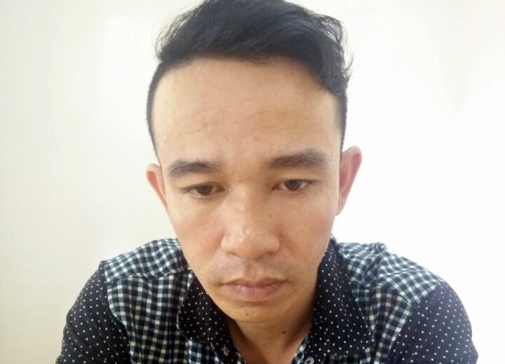 
Đối tượng Nguyễn Minh Ho&agrave;ng tại cơ quan chức năng.
