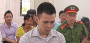 Oan nghiệt từ cô gái không "cầm lòng" khi xa người yêu