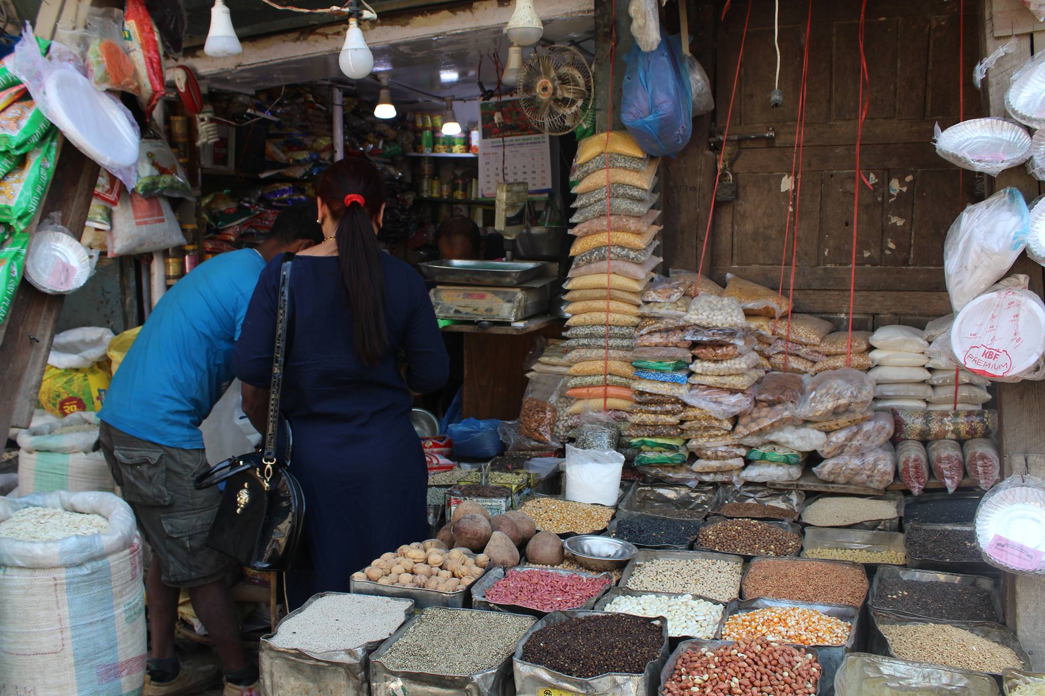 Nepal: Lạc lối ở Thamel - Ảnh 19.