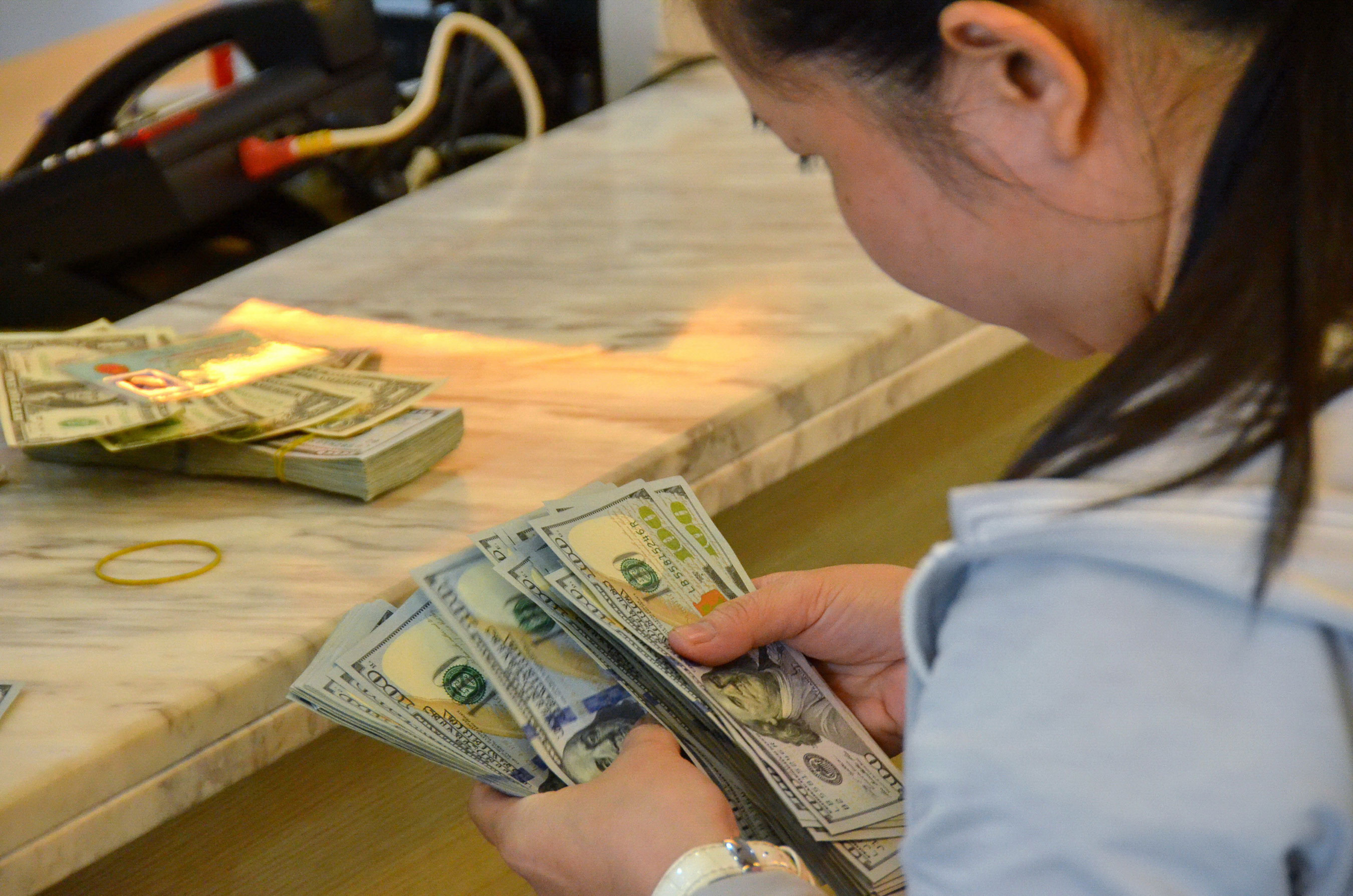 USD trên đà tăng giá