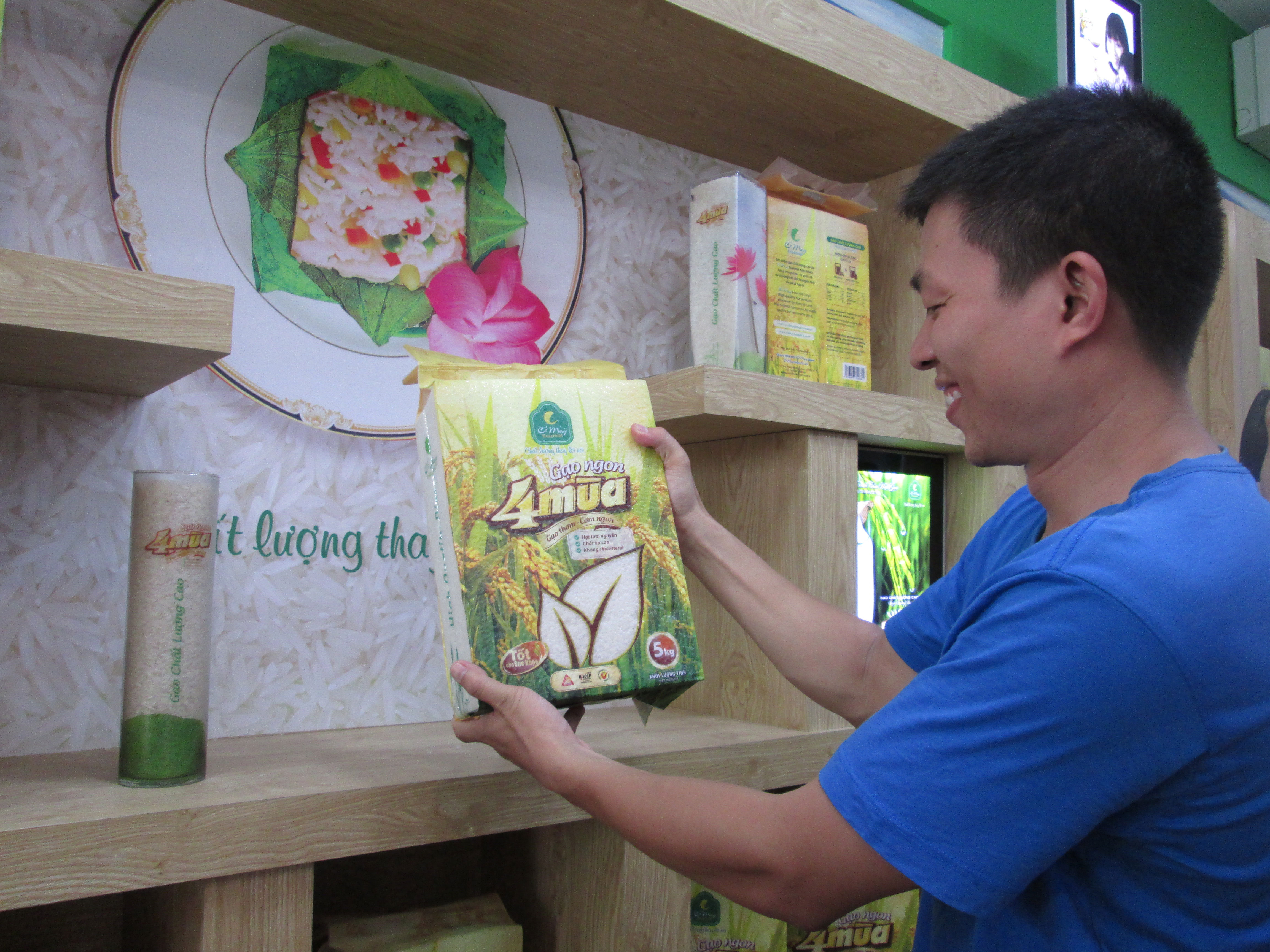 Giấy phép xuất khẩu gạo gây khó doanh nghiệp