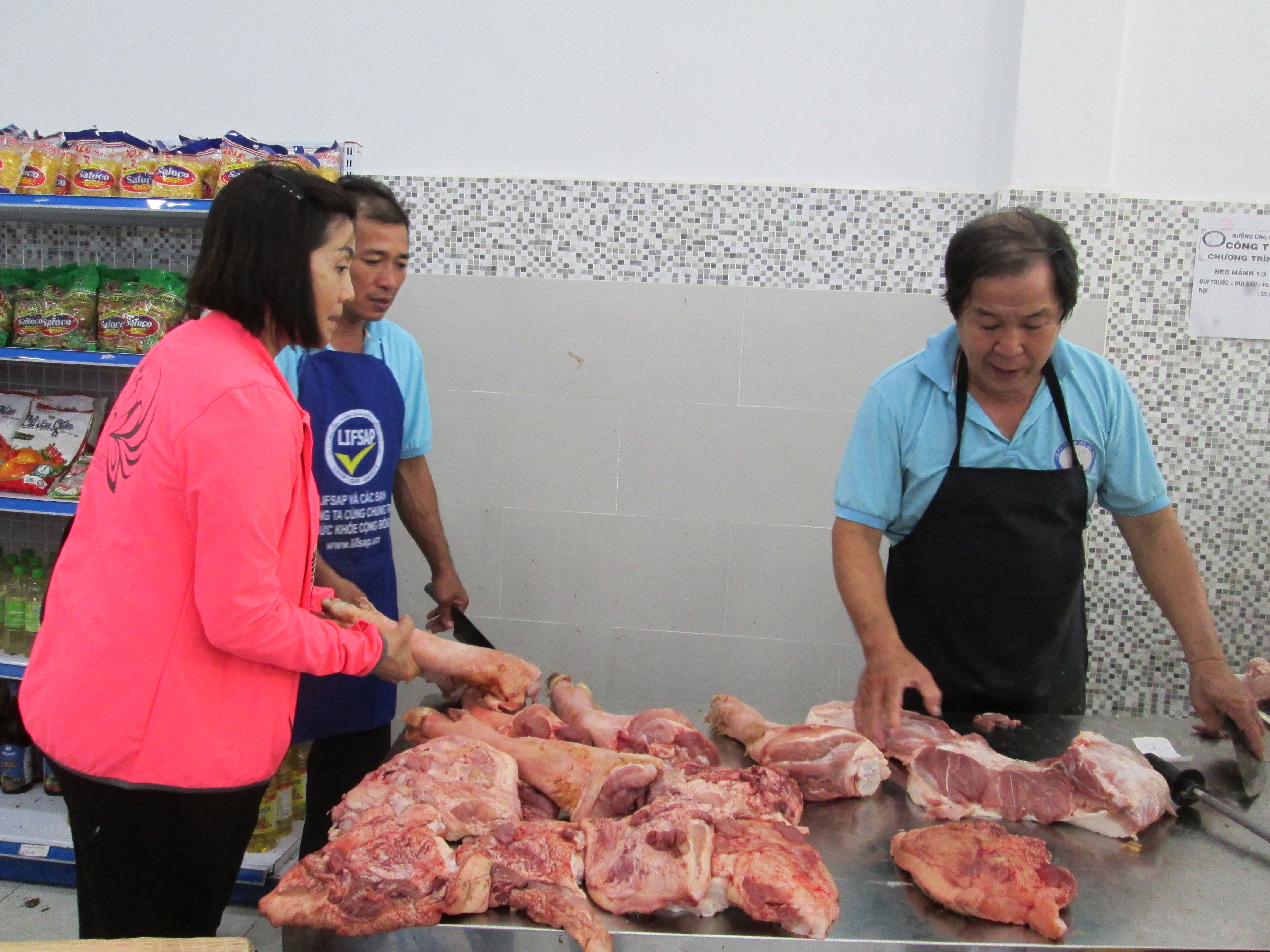 Vụ đùn đẩy cấp phép, thương nhân than phiền: Nơi cấp giấy kiểm dịch lại, nơi chưa
