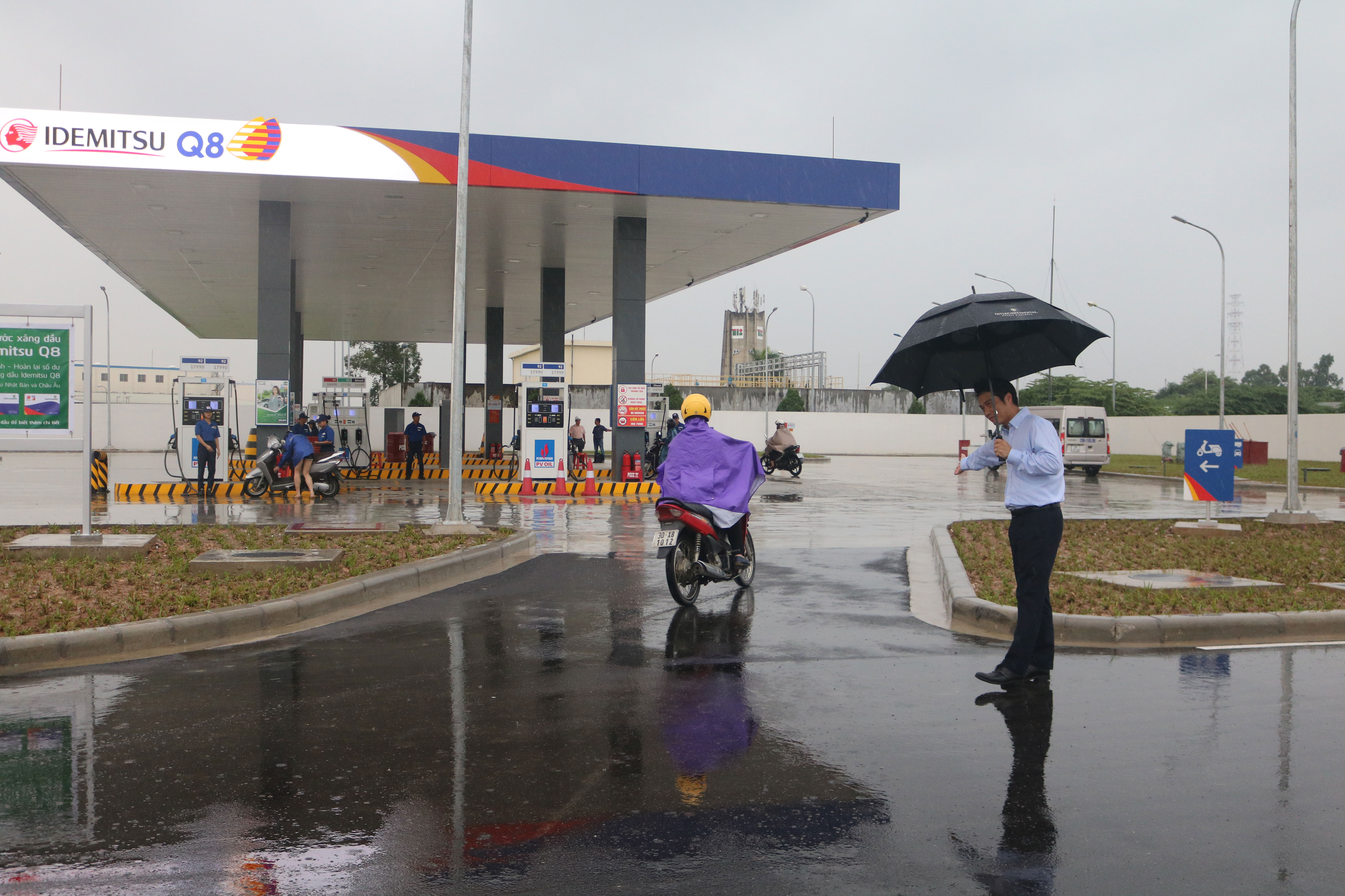 Xăng dầu trong cuộc chơi mới