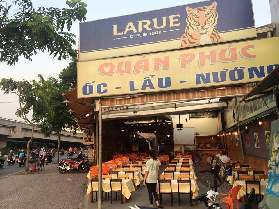
Qu&aacute;n nhậu nơi nh&oacute;m c&ocirc;n đồ tấn c&ocirc;ng gi&aacute;m đốc nh&acirc;n sự Tập đo&agrave;n c&agrave; ph&ecirc; Trung Nguy&ecirc;n
