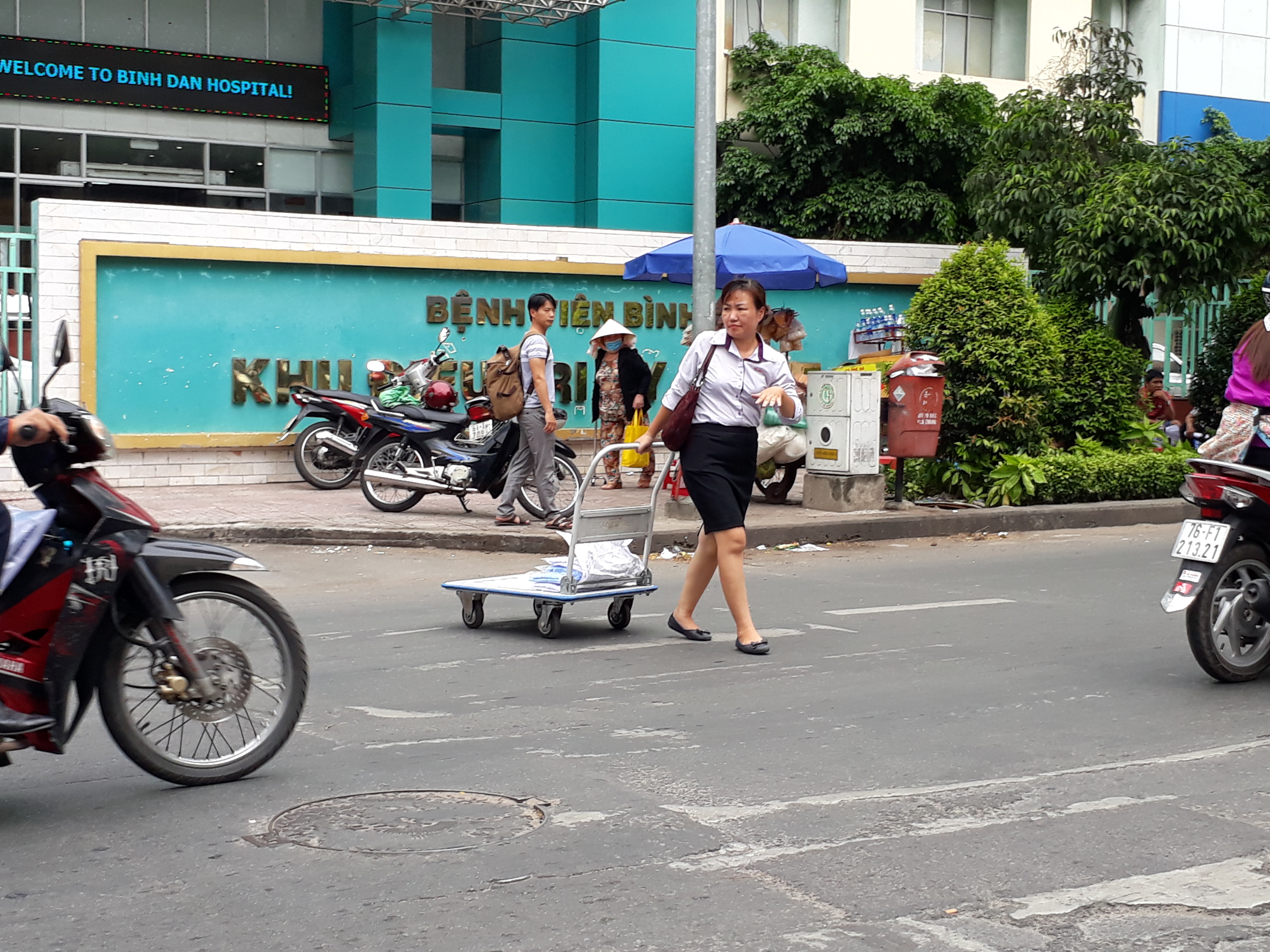 Ch&ecirc; cầu bộ h&agrave;nh v&igrave; lười v&agrave; liều - Ảnh 7.