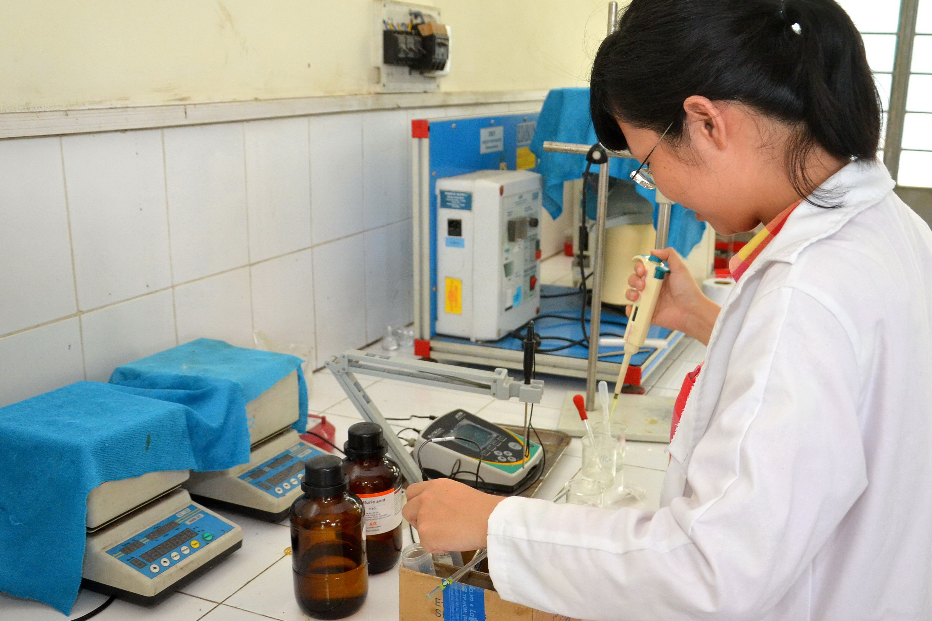 Chấn chỉnh hoạt động xét nghiệm thực phẩm