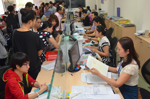 Doanh nghiệp kêu khó, có phong bì là xong!